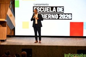 Valdés presentó la Escuela de Gobierno como un espacio para generar nuevos paradigmas en gestión pública