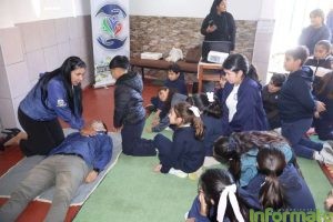 Se realizó una jornada de primeros auxilios en el Instituto Nuestro Futuro