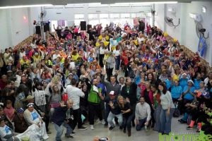 Más de 30 clubes de abuelos se reunieron en una jornada de música y baile